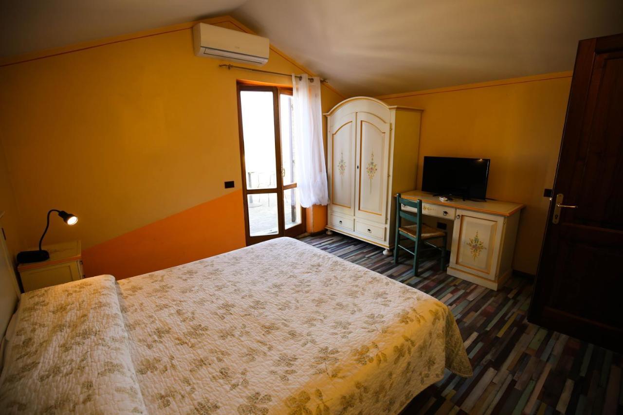 Hotel Benedetti Campello sul Clitunno Eksteriør bilde