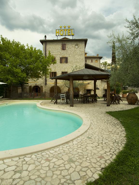 Hotel Benedetti Campello sul Clitunno Eksteriør bilde